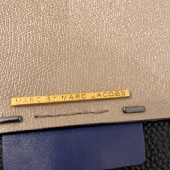 Marc Jacob beautiful leather clutch - Picture 7 of 9